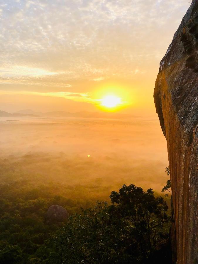 Sigiri Saman Home Stay Sigiriya Exterior foto